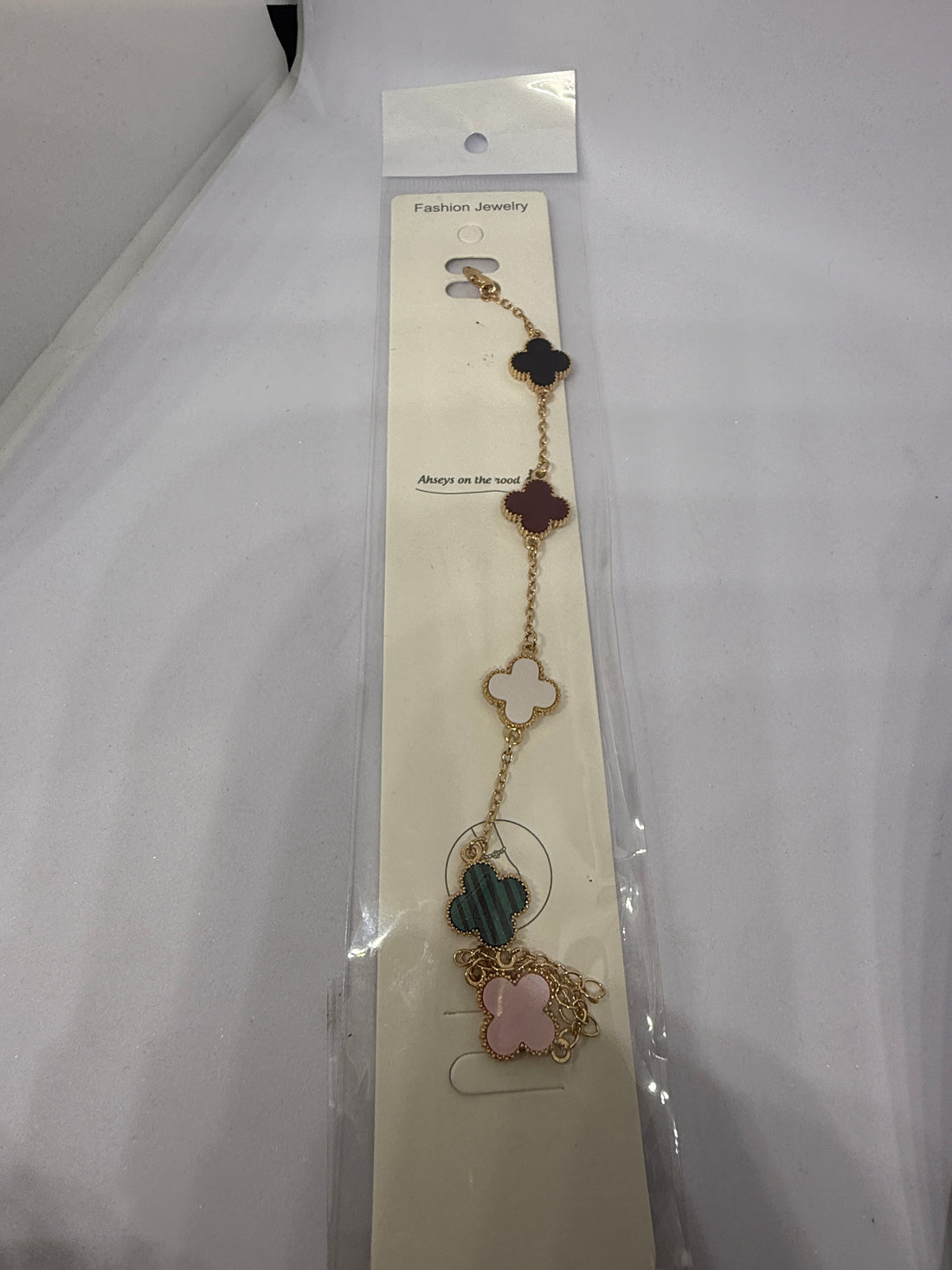 MULTICOLOUR CLOVE BRACLET