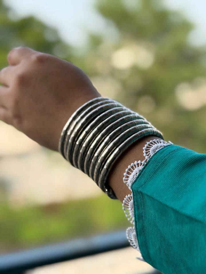 NOOR SILVER STACK ( SPIRAL BANGLE )